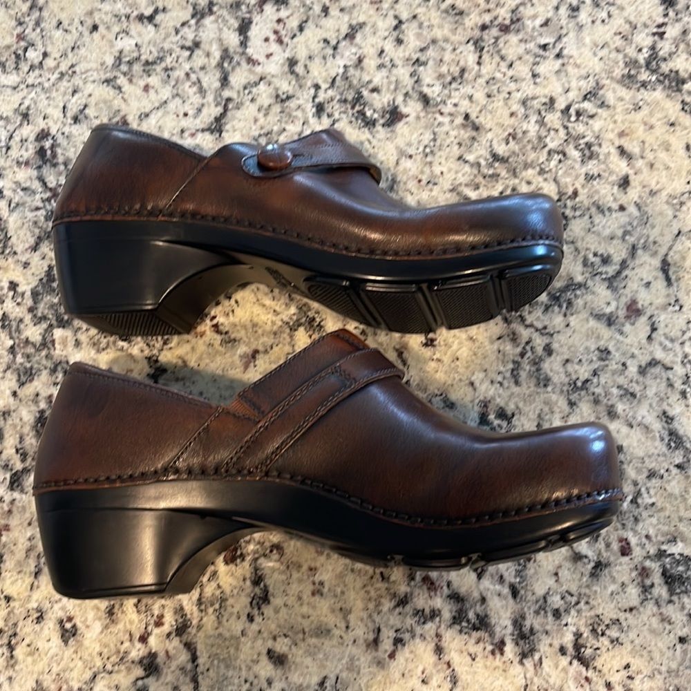 Dansko size 43 brown dress clogs.